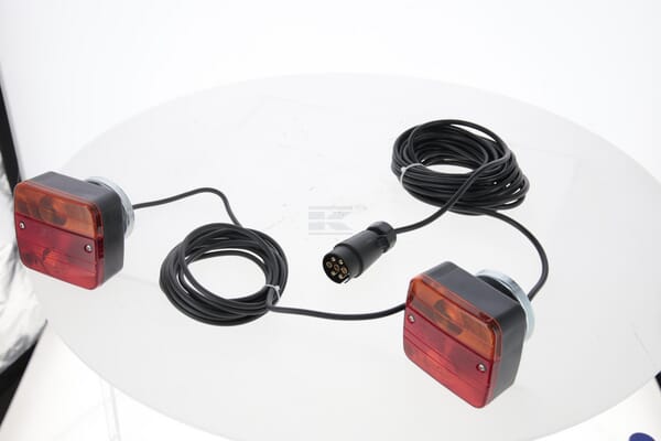 Leuchtenset montierbar 7,5m/4m Kabel
