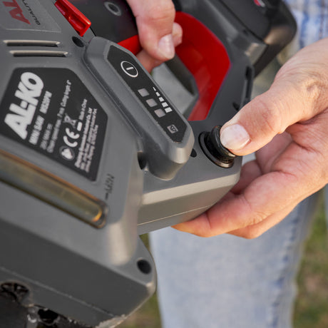 AL-KO Akku-Minikettensäge CSM 1815 AL-KO 18 V BOSCH HOME AND GARDEN COMPATIBLE inkl. 1 Akku und Ladegerät