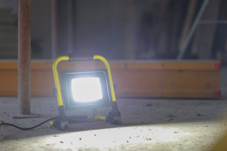 Kerbl LED-Baustrahler WorkFire 7 000