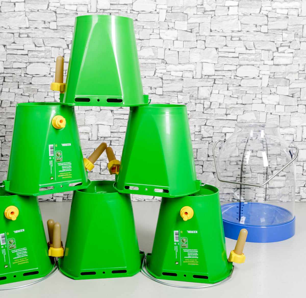 Kerbl Tränkeeimer mit Hygieneventil
