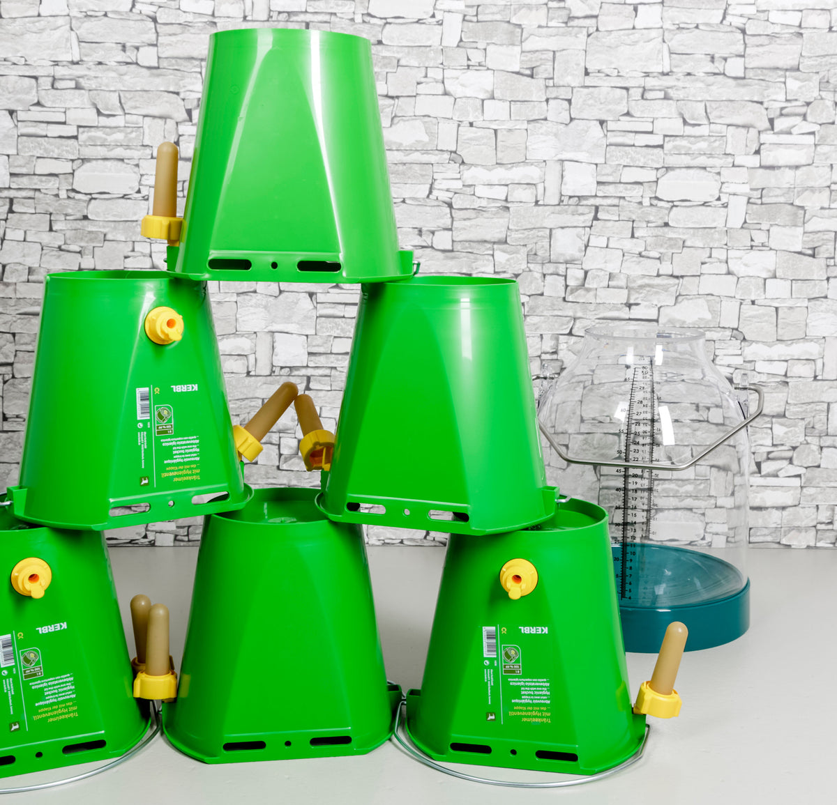 Kerbl Tränkeeimer mit Hygieneventil