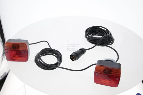 Leuchtenset montierbar 7,5m/4m Kabel