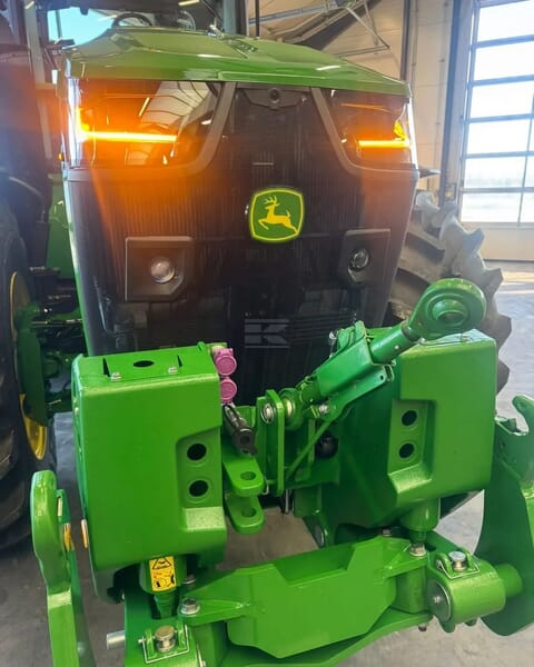 Umrüstsatz DRL-LED für Scheinwerfer, Begrenzungsleuchten, weiß oder gelb, „ AMP “-Stecker, geeignet für John Deere/Valtra