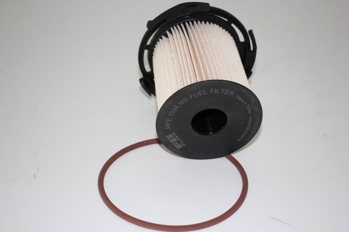 MFE1594MB Kraftstofffilterelement (metallfrei)
