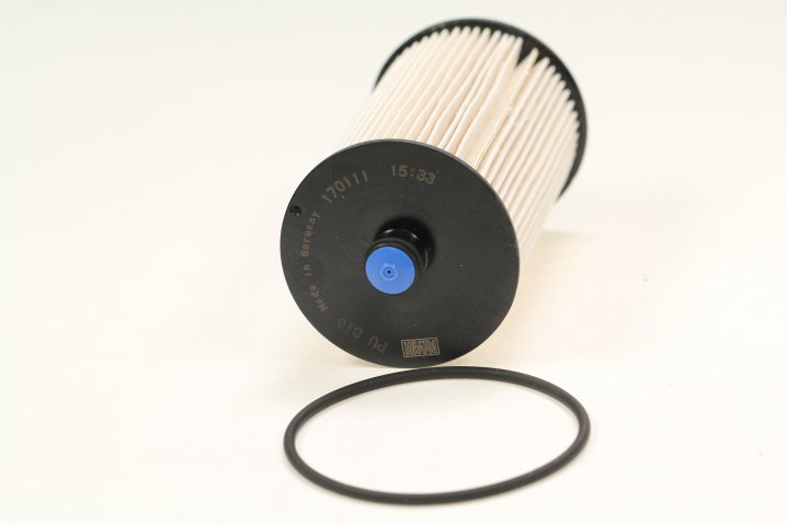 PU 816 x Kraftstofffilterelement (metallfrei)
